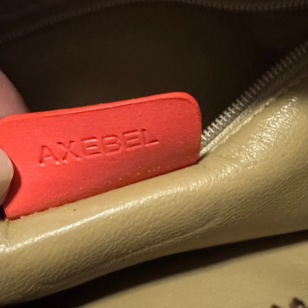 Bulgari Pebbled Leather Shoulder Bag – Coral / Poppy Red